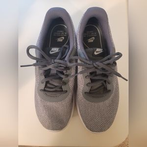 Women's Nike Tanjun Shoes
